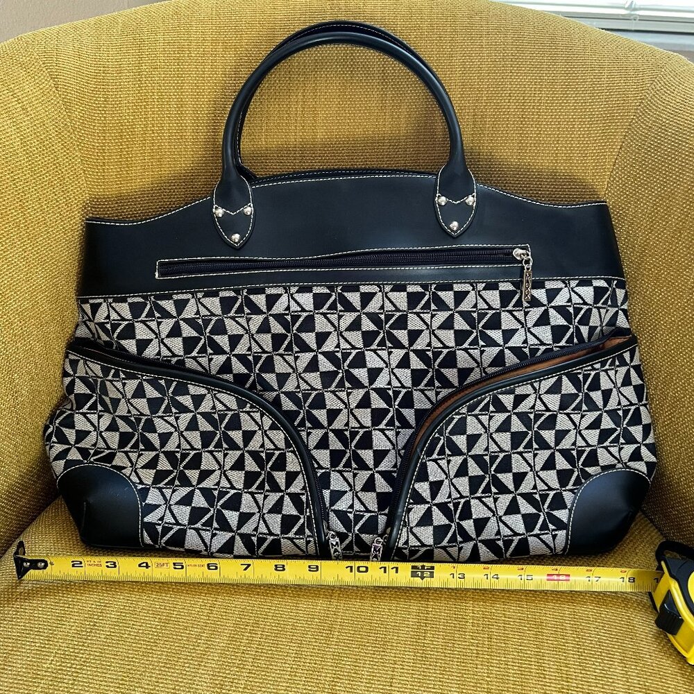 MAXX NEW YORK handbag black gray monogram